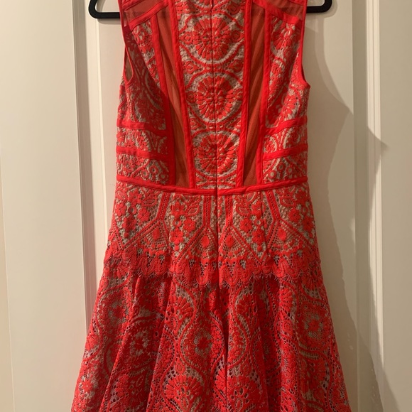BCBG Maxazria Dress, size US 6 - Picture 3 of 6